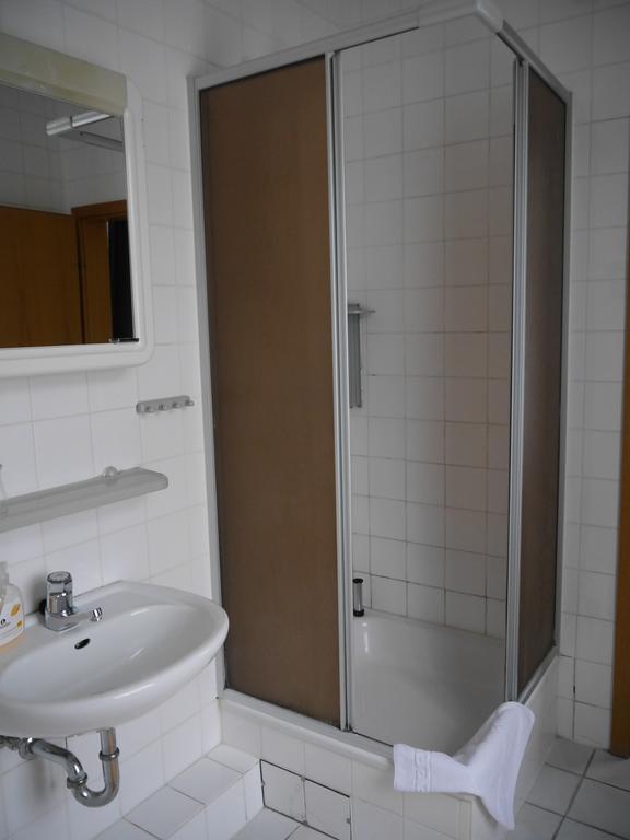 Hotel Zur Sonne Cottbus Ruang foto