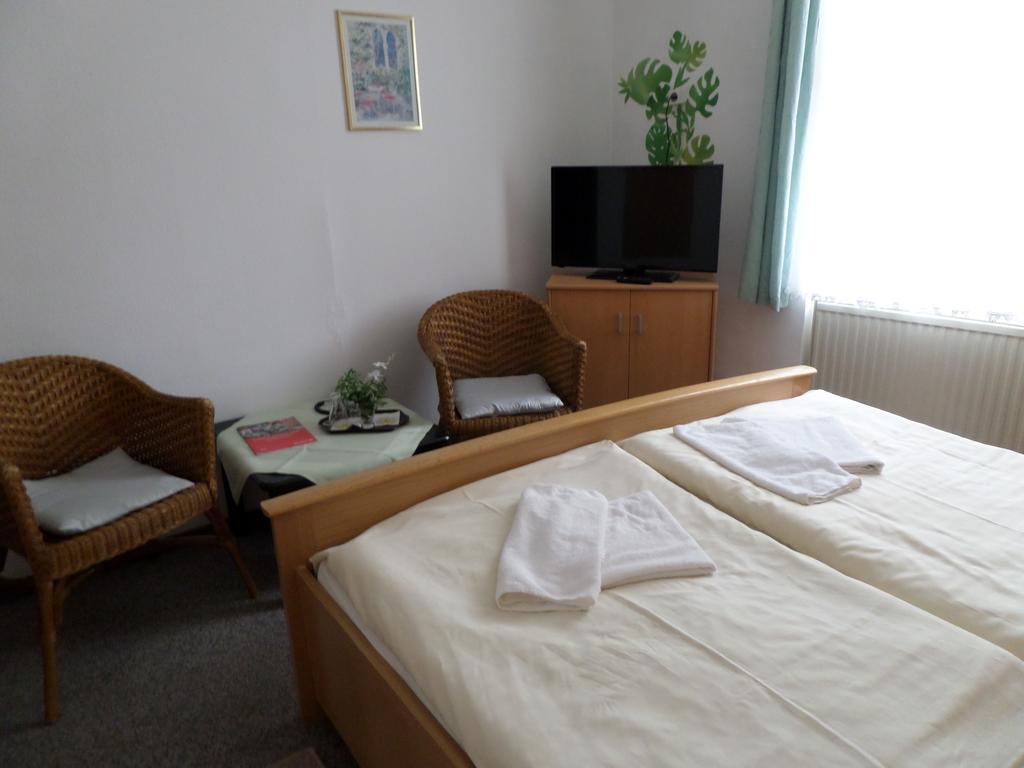Hotel Zur Sonne Cottbus Bagian luar foto